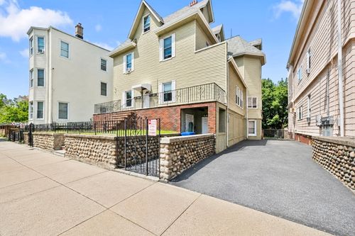 254-256 E Eagle St, Boston, MA, 02128 | Card Image