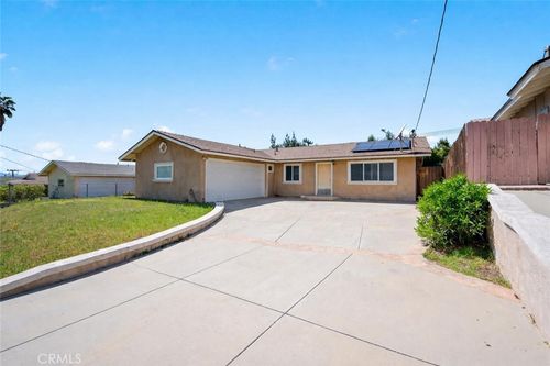 28215 Hot Springs Ave, Canyon Country, CA, 91351-1143 | Card Image