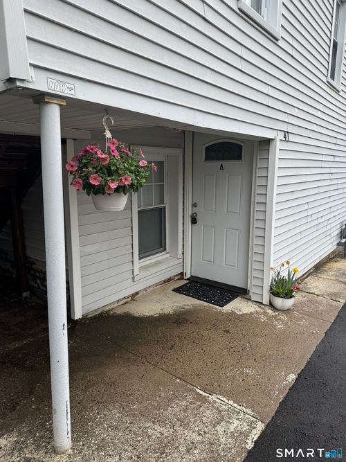 a-41 Hubbard Pl, Hamden, CT, 06517-3621 | Card Image