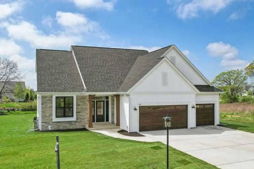485 Chapman Farm Blvd, Mukwonago, WI, 53149 | Card Image