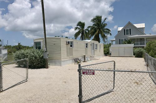 31247 Avenue I, Big Pine Key, FL, 33043-4652 | Card Image