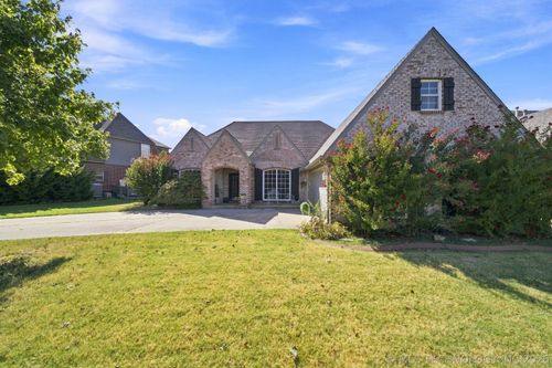 3104 N Oak Ave, Broken Arrow, OK, 74012-0726 | Card Image