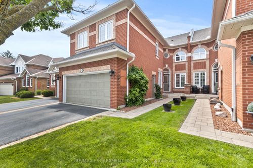 6-2145 Country Club Dr, Burlington, ON, L7M4E1 | Card Image
