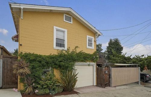 531 Kentucky St, Vallejo, CA, 94590-5030 | Card Image