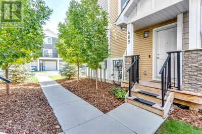 489 Canals Cross Sw, Townhouse with 3 bedrooms, 3 bathrooms and 2 parking in Airdrie AB | Image 1