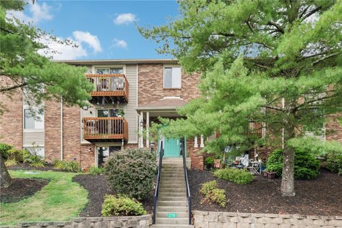 27803 Evergreen Run, North Fayette, PA, 15126 | Card Image