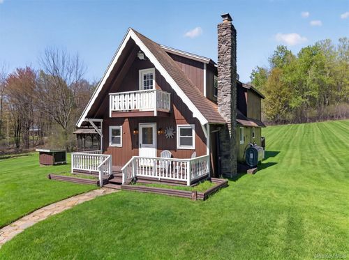 35 Yaun Rd, Livingston Manor, NY, 12758-7025 | Card Image