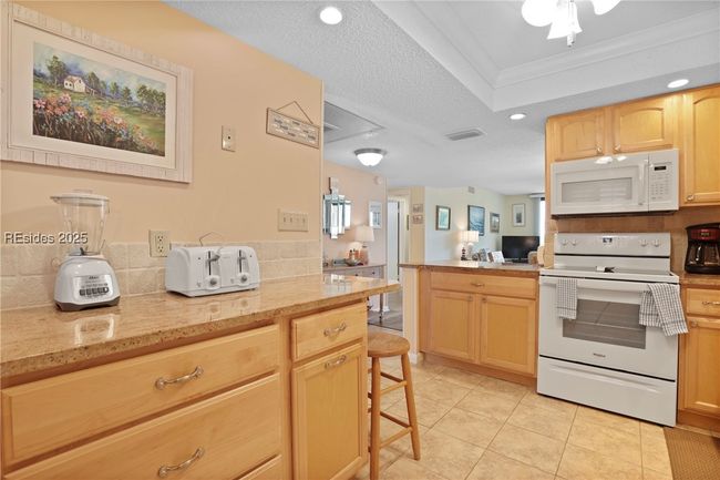 APT-3302 - 85 Folly Field Rd, Condo with 2 bedrooms, 2 bathrooms and null parking in Hilton Head Island SC | Image 18