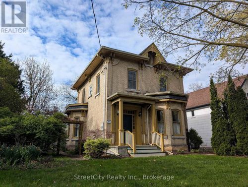 67 Douro Street, Stratford, ON, N5A3R2 | Card Image