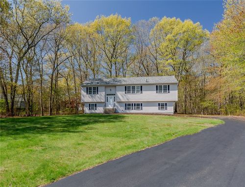136 Hope Hill Ter, Cranston, RI, 02921-2729 | Card Image
