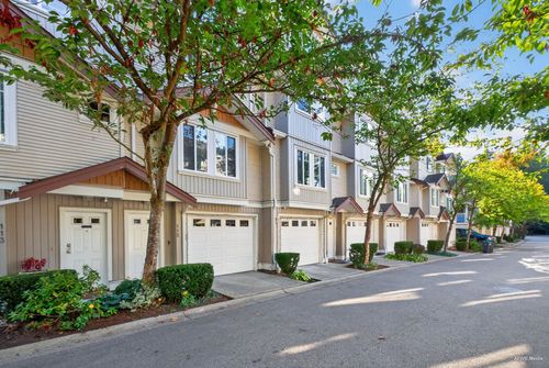 112-12711 64 Ave, Surrey, BC, V3W1X1 | Card Image