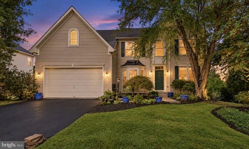 30 Houser Dr, LOVETTSVILLE, VA, 20180-8632 | Card Image