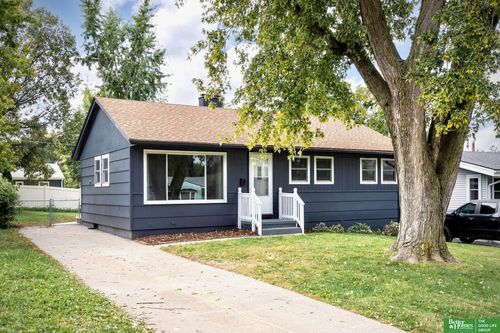 7707 Lafayette Ave, Omaha, NE, 68114-1733 | Card Image
