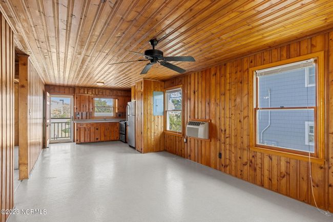 Front Upstairs Open Floor Plan | Image 16