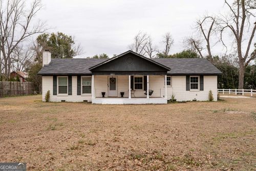 901 E Waring St, Waycross, GA, 31501-7944 | Card Image