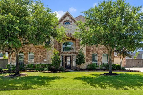2411 Lakeway Dr, Friendswood, TX, 77546-6194 | Card Image