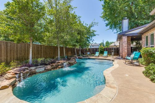 4008 N Cresthaven Rd, Dallas, TX, 75209-2608 | Card Image