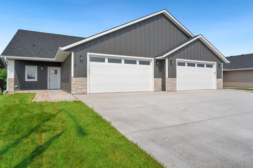 1115 S Foss Ave Avenue, Sioux Falls, SD, 57110 | Card Image