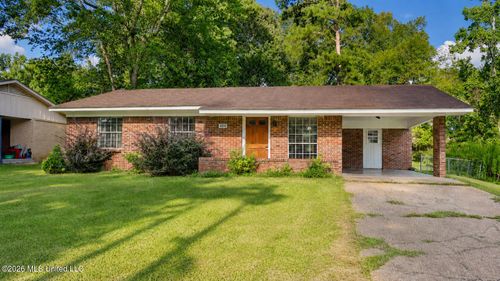 484 Saint Jude St, Pearl, MS, 39208-5838 | Card Image