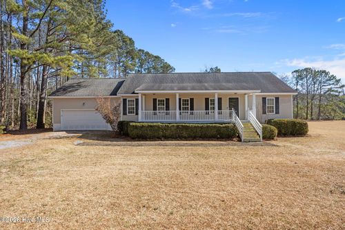 9329 Doris Dr, Oriental, NC, 28571-9357 | Card Image