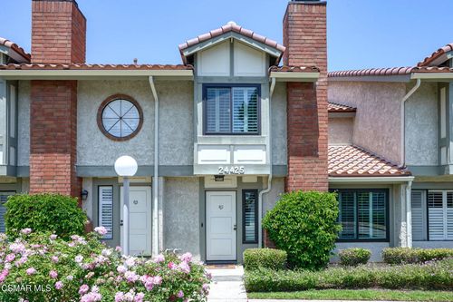 82-24425 Vanowen St, West Hills, CA, 91307-2642 | Card Image