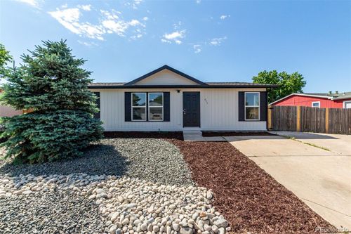 657 Locust Ave, Lochbuie, CO, 80603-5785 | Card Image
