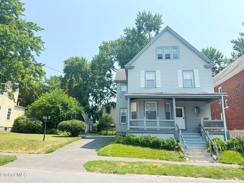 11 Columbia St, Schenectady, NY, 12308-3303 | Card Image