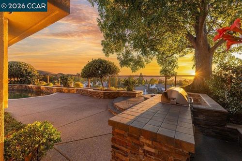 318 Sunset Dr, Danville, CA, 94506-1339 | Card Image