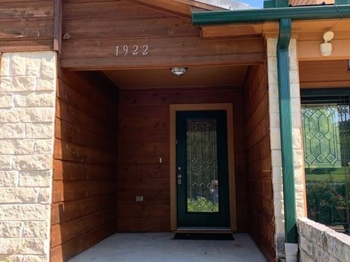 1922 20th St, Huntsville, TX, 77340-4911 | Card Image