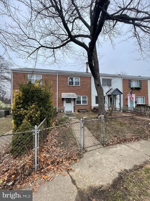 122 E Rosemont Avenue, ALEXANDRIA, VA, 22301 | Card Image