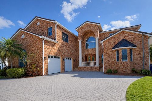 441 Lucerne Ave, TAMPA, FL, 33606-3838 | Card Image