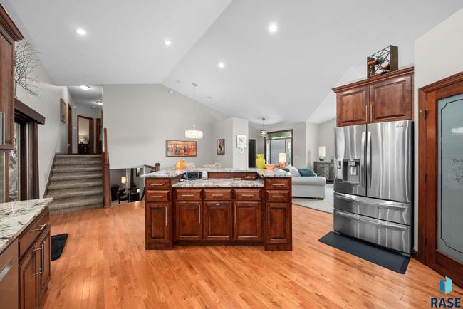 4400 E Aster Cir, House other with 5 bedrooms, 4 bathrooms and null parking in Sioux Falls SD | Image 6