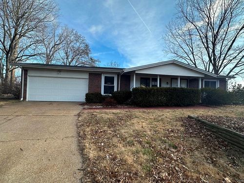 3615 Dwyer Lane, Florissant, MO, 63033 | Card Image