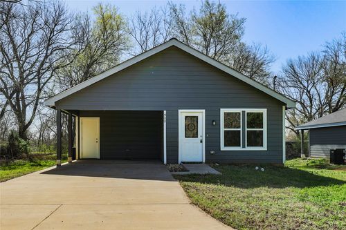 900 Cedar St, Commerce, TX, 75428-2214 | Card Image
