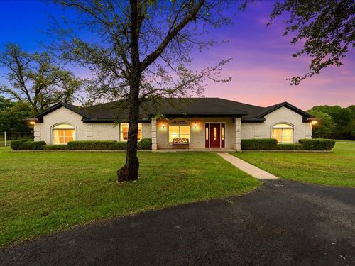 1072 Chapman Rd, Crawford, TX, 76638-2645 | Card Image