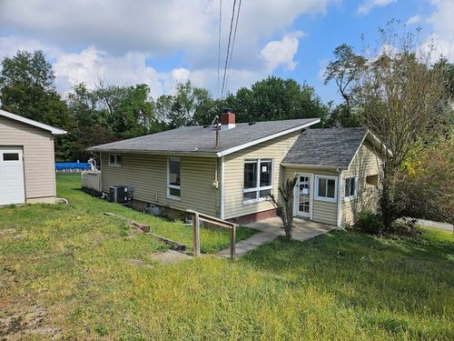 5124 Dorris Dr, Elizabeth, PA, 15037-3218 | Card Image