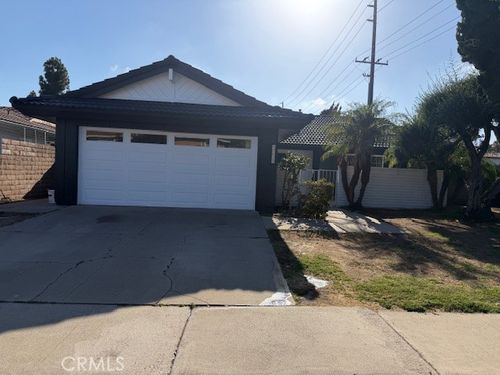 17025 Buttonwood St, Fountain Valley, CA, 92708-3504 | Card Image
