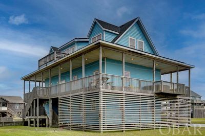 56196 Queen Street, House other with 4 bedrooms, 4 bathrooms and null parking in Hatteras NC | Image 2