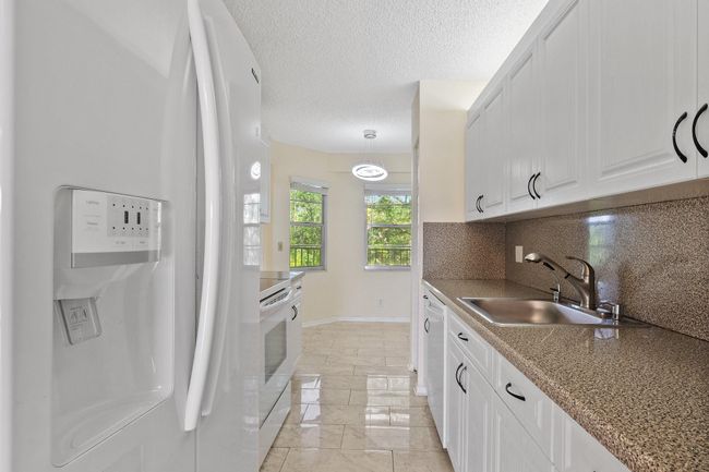APT-412 - 1351 Sw 125 Th Ave, Condo with 2 bedrooms, 2 bathrooms and null parking in Pembroke Pines FL | Image 8