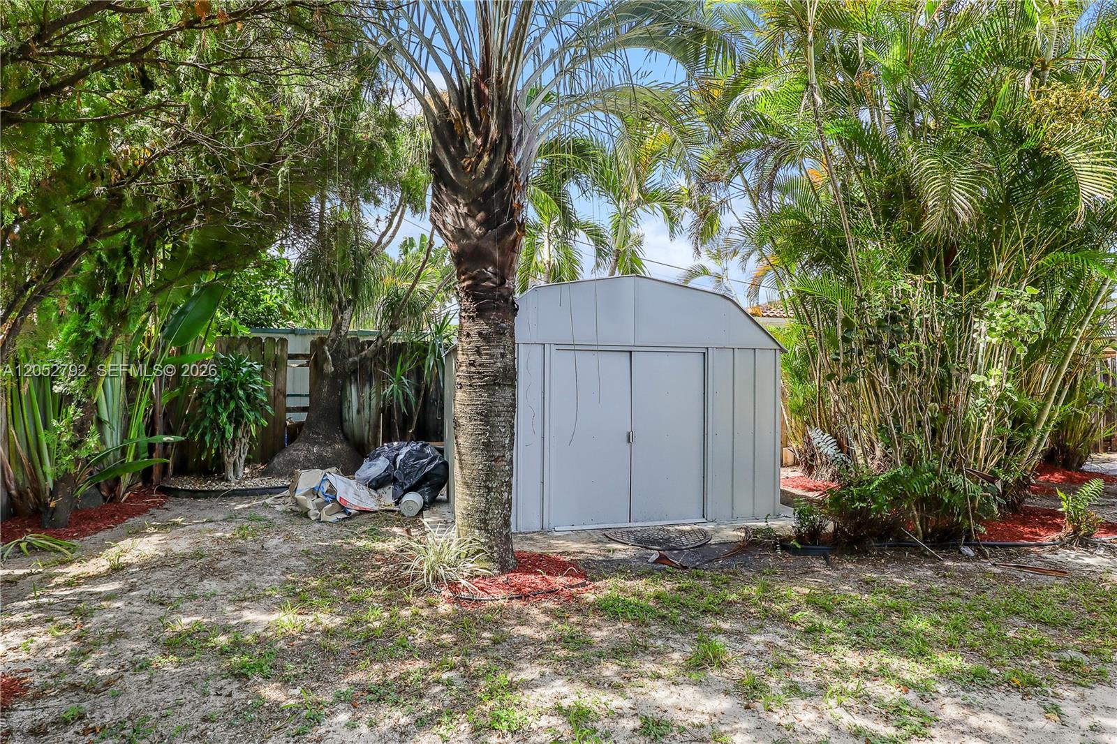Residential in Oakland Park 2