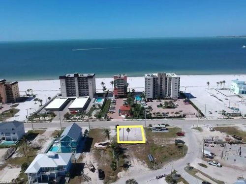 521 Estero Blvd, FORT MYERS BEACH, FL, 33931-2018 | Card Image