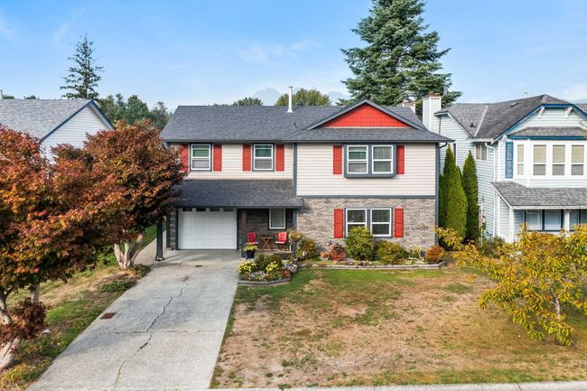 22531 Kendrick Loop, House other with 4 bedrooms, 3 bathrooms and 3 parking in Maple Ridge BC | Image 1