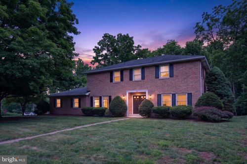 300 Acre Dr, CARLISLE, PA, 17013-4272 | Card Image
