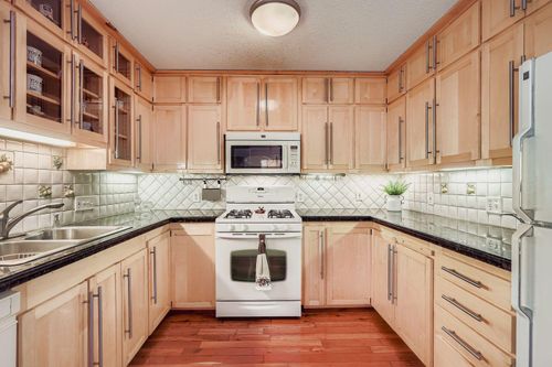 7616 Landau Dr, Bloomington, MN, 55438-2314 | Card Image