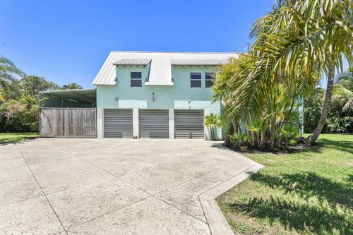 7044 Thompson Rd, Boynton Beach, FL, 33426-7661 | Card Image