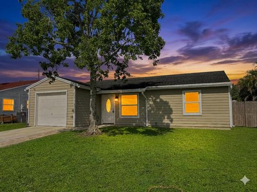 5258 Canal Cir W, Lake Worth, FL, 33467-1821 | Card Image