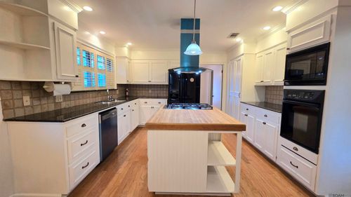 11067 Goodwood Blvd, Baton Rouge, LA, 70815-5222 | Card Image