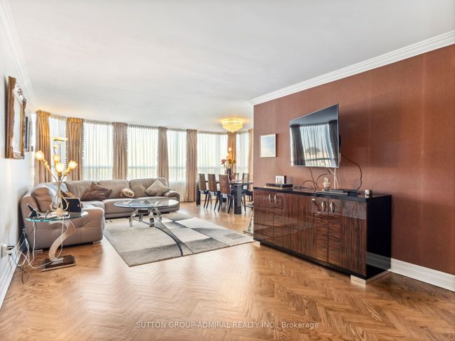 604 - 7 Townsgate Dr, Condo with 2 bedrooms, 2 bathrooms and 2 parking in Vaughan ON | Image 10