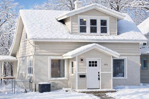 2011 2nd Ave N, Minneapolis, MN, 55405-1704 | Card Image