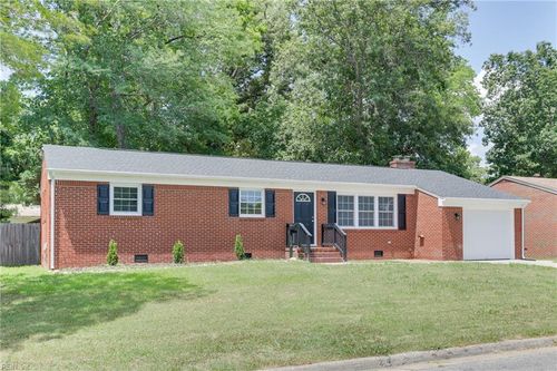 106 Edsyl St, Newport News, VA, 23602-6724 | Card Image